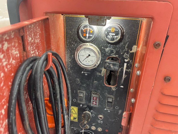 2005-ditch-witch-fx30-image-5