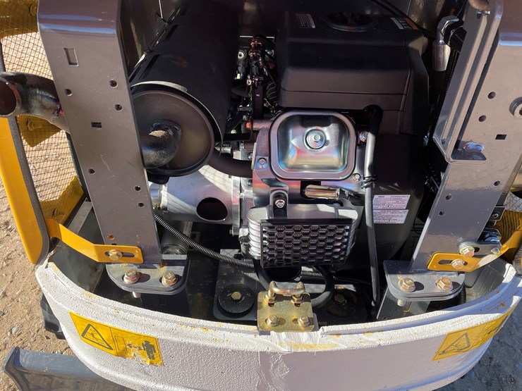 #9285-•-unused-2025-cfg-mini-excavator-image-8