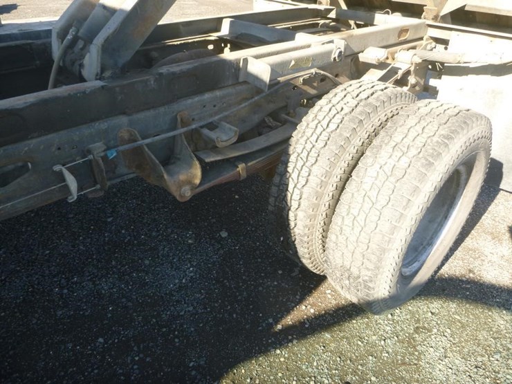 2004-ford-f350-image-18