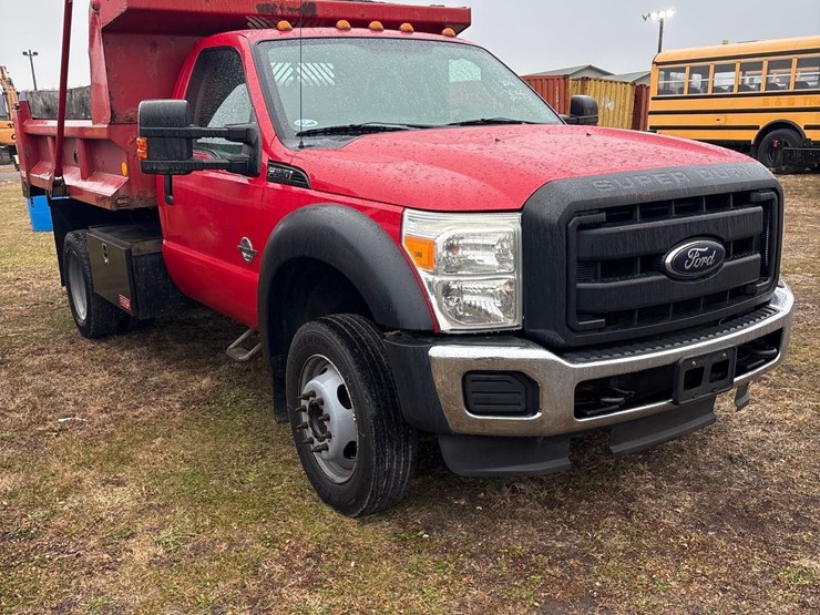 2012-ford-f550-image-2