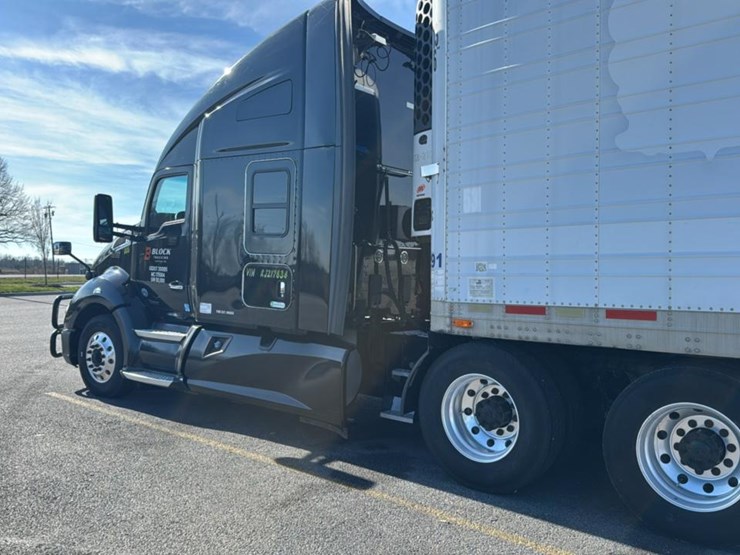 2019-kenworth-t680-image-3