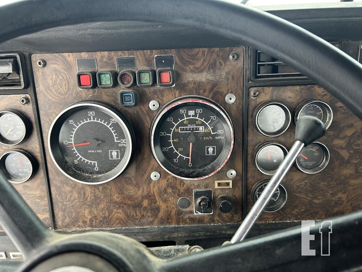 kenworth-t600-image-48