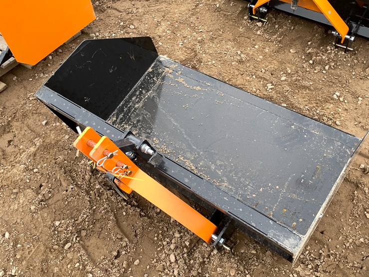 #2095-•-unused-2025-wolverine-trip-scoop-attachment-image-2