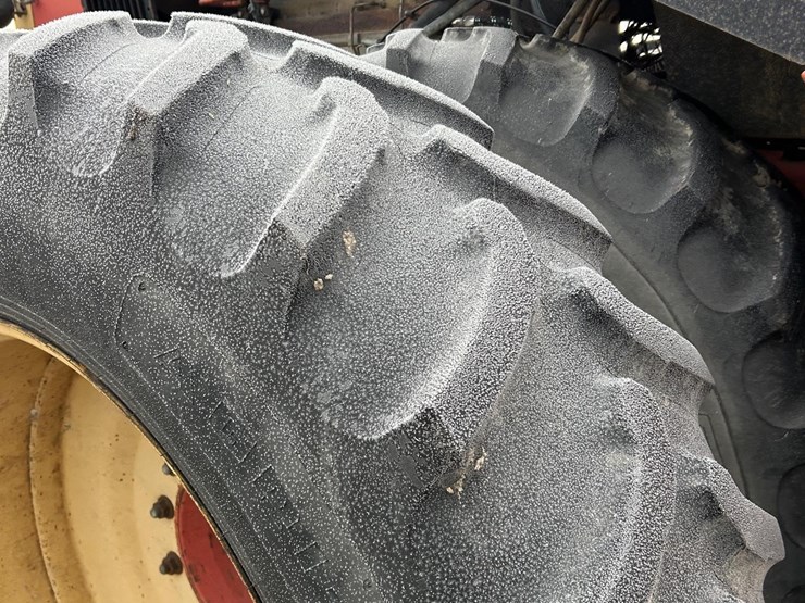 1985-versatile-856-image-12