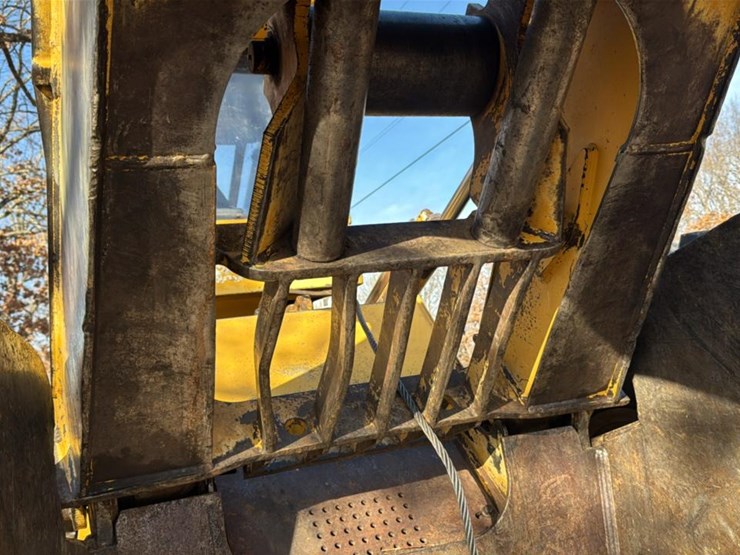 #136-•-1999-john-deere-648gll-grapple-skidder-image-31