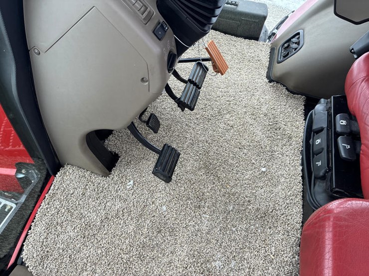 case-ih-magnum-315-image-75