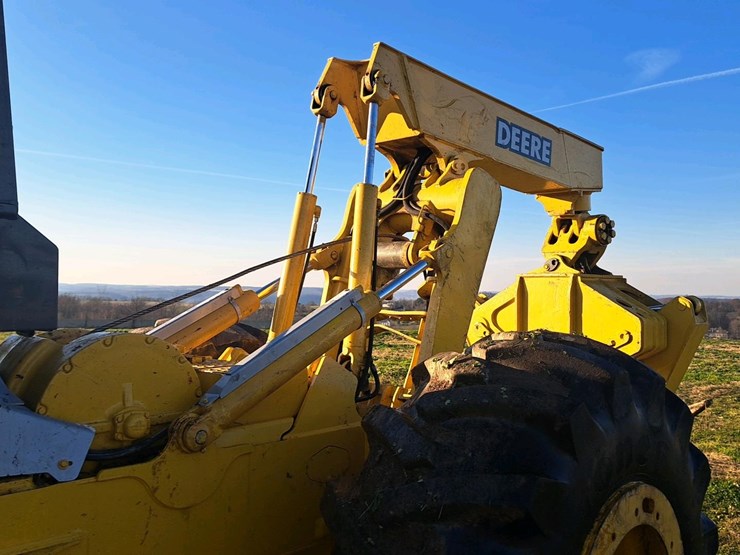 john-deere-748-image-27