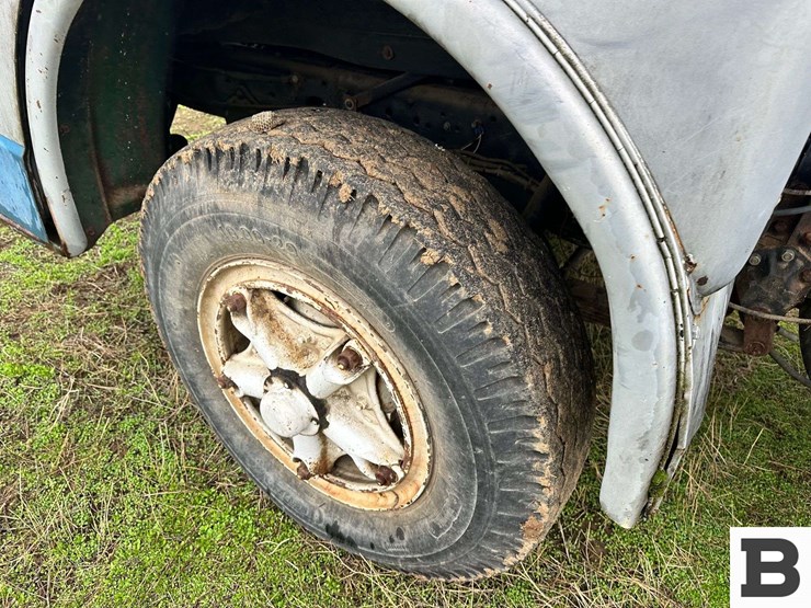 ford-tractor-image-16