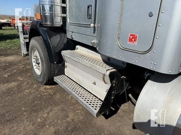 2008-kenworth-t800-image-60