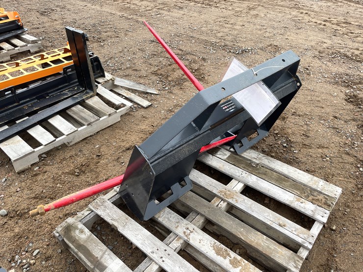#2068-•-unused-2025-landhonor-skid-steer-bale-spear-attachment-image-3