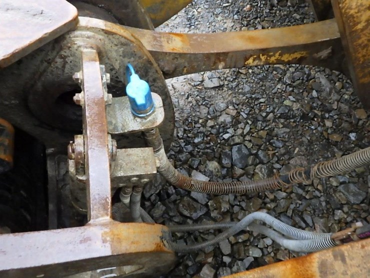 2017-caterpillar-950m-image-13