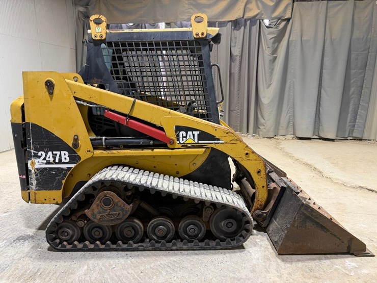 caterpillar-247b-image-6