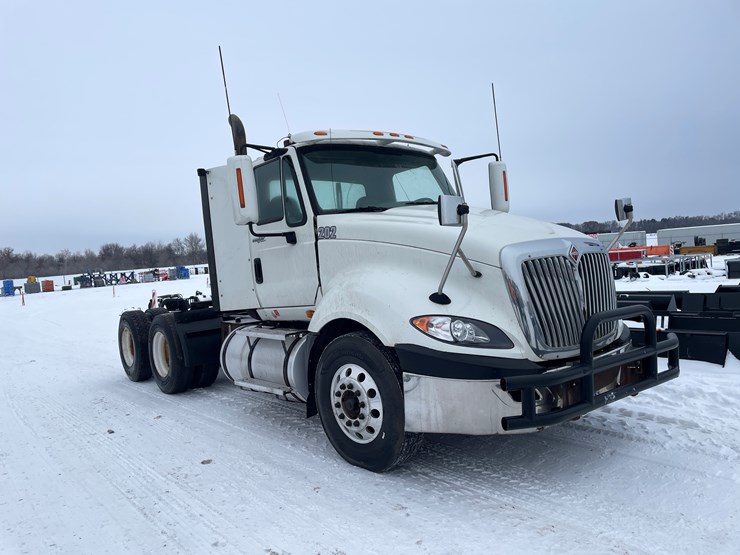 international-prostar-image-20