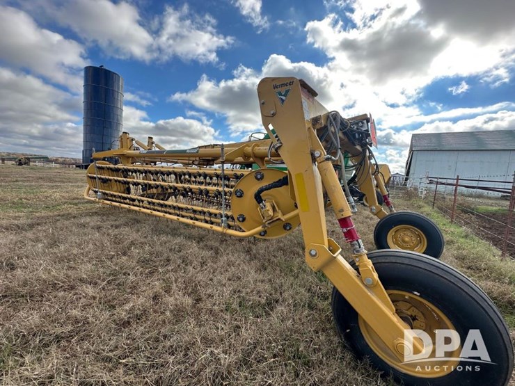 2023-vermeer-r2800-image-5