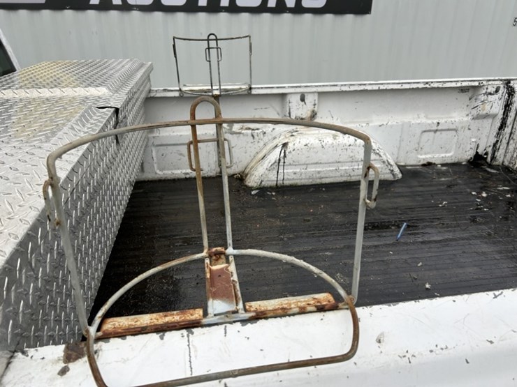 2003-chevrolet-silverado-pickup-image-30