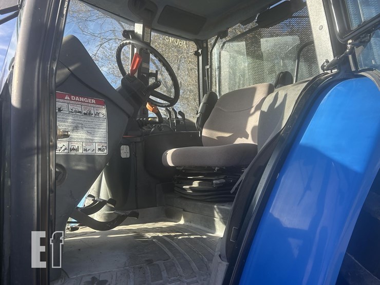 2003-new-holland-tm120-image-13