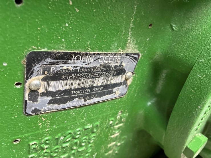 john-deere-8370r-image-2