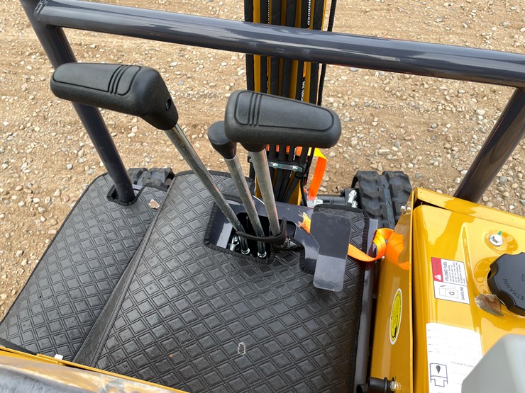 #9211-•-2025-unused-cfg-mini-excavator-image-22