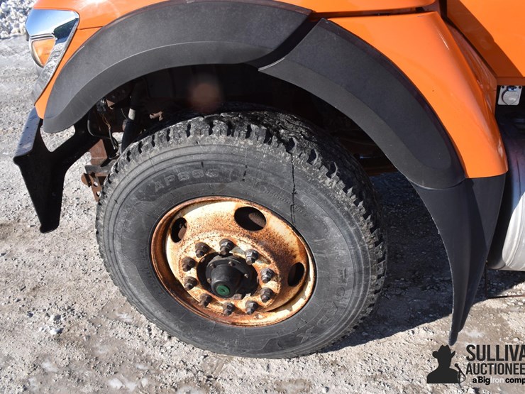 2009-international-7400-image-12