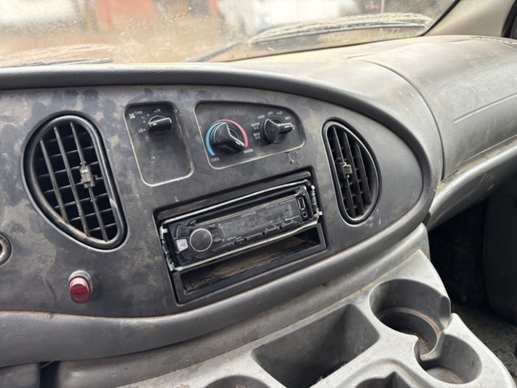 2005-ford-e450-sd-image-30