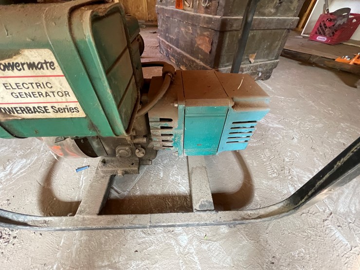 #3689-•-powermate-gas-powered-electric-generator-image-8