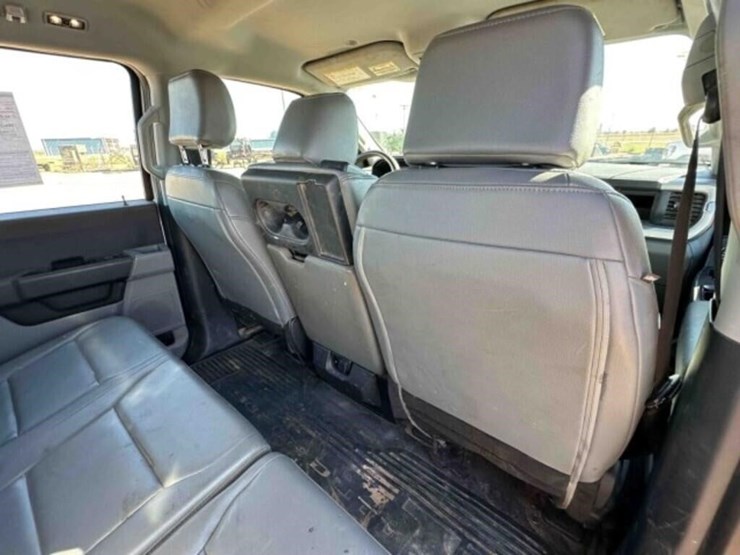 2023-ford-f350-image-45