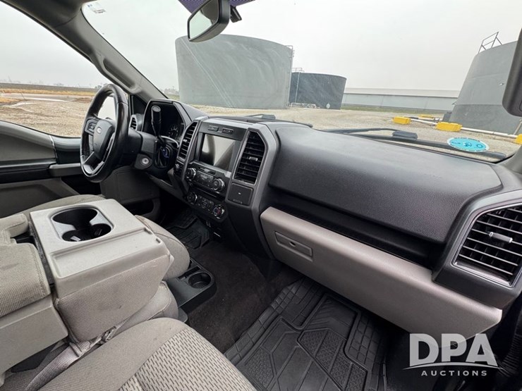 2018-ford-f150-xlt-image-11