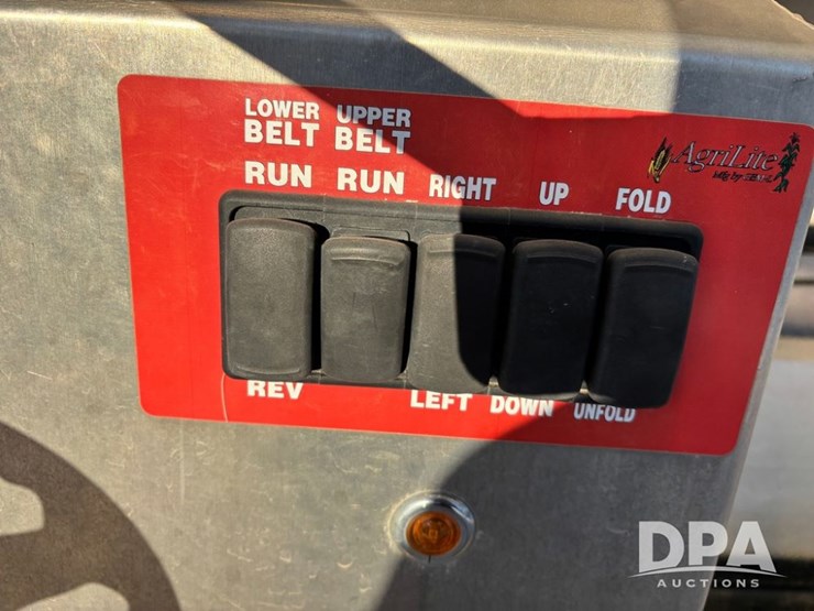 international-4900-image-34