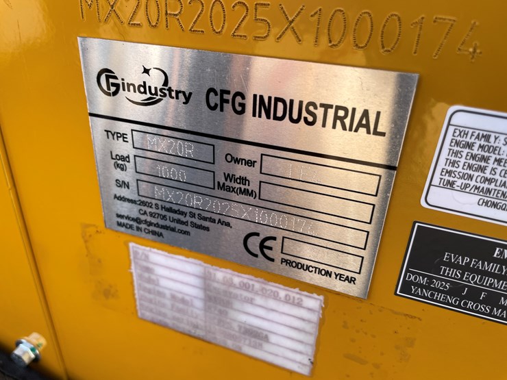 #9212-•-2025-unused-cfg-mini-excavator-image-26