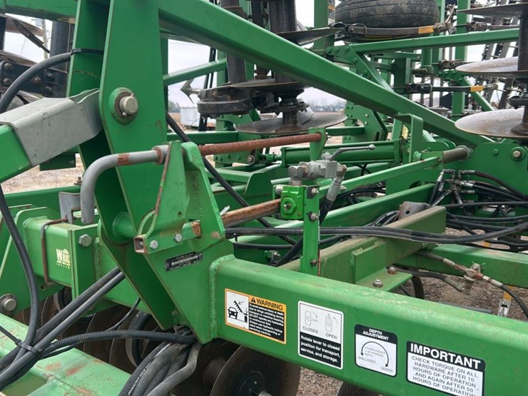 2009-john-deere-2310-image-28
