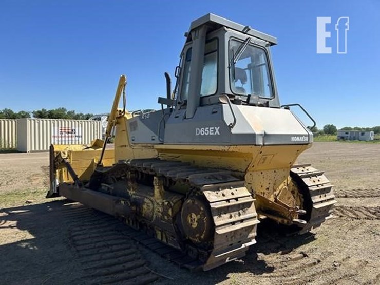 komatsu-d65ex-12-image-7