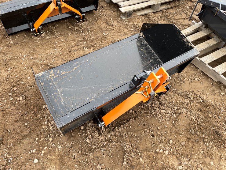 #2095-•-unused-2025-wolverine-trip-scoop-attachment-image-4