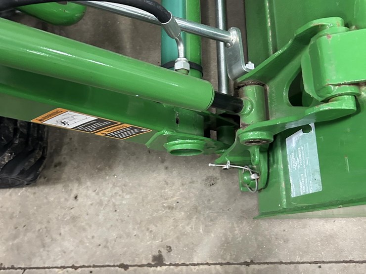 john-deere-1025r-image-27