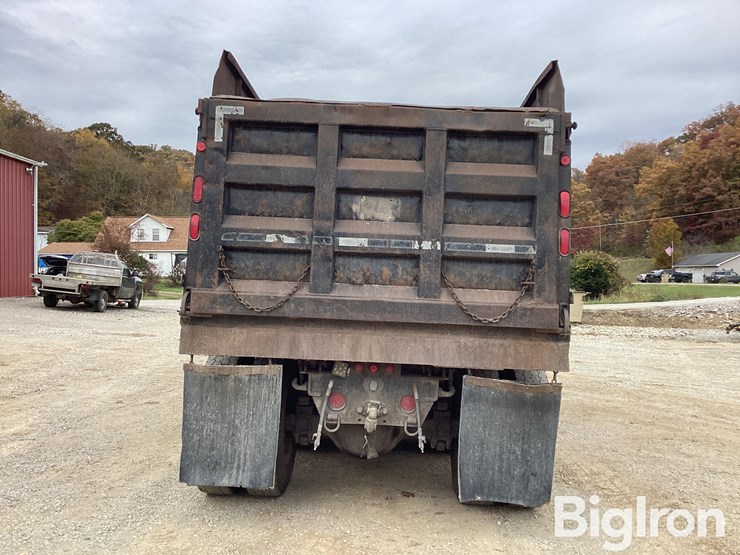 western-star-4900fa-image-6