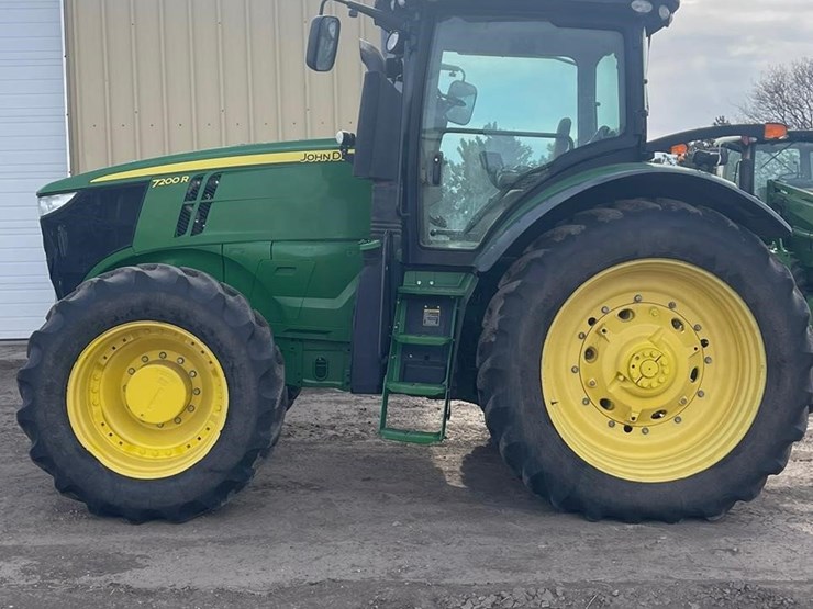 john-deere-7200r-image-18