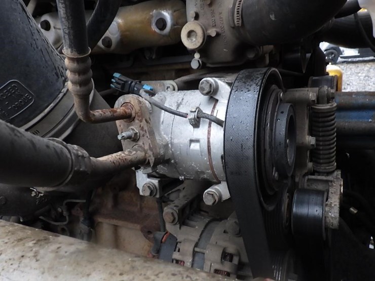 freightliner-cascadia-125-image-40