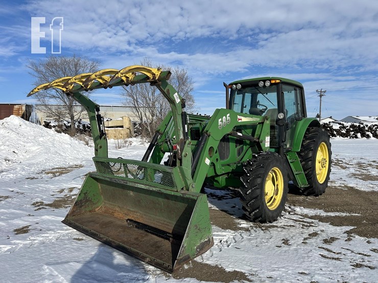 john-deere-7230-premium-image-1