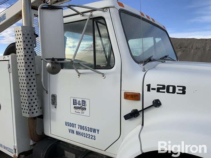 international-4900-image-17