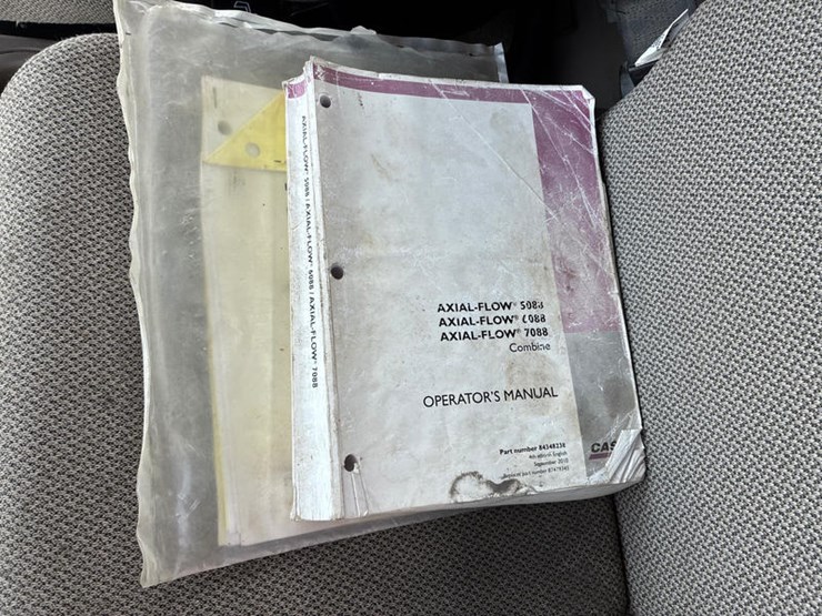 case-ih-6088-image-100