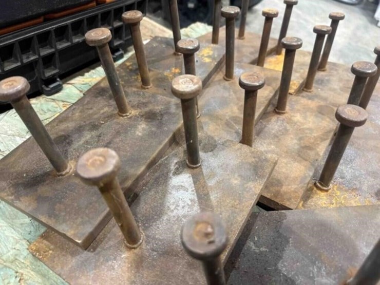 8”x6”-metal-plates-w/hangers-image-2