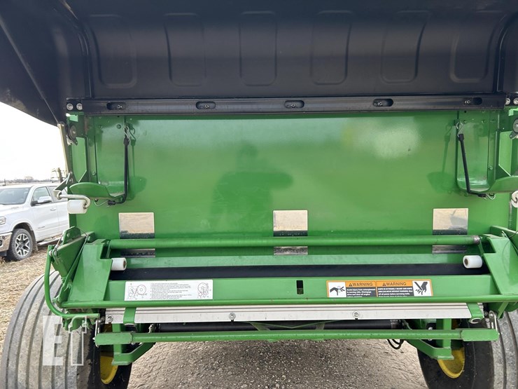 2018-john-deere-560m-image-24
