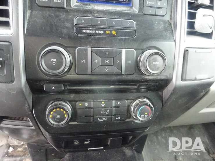 ford-f150-xlt-image-77