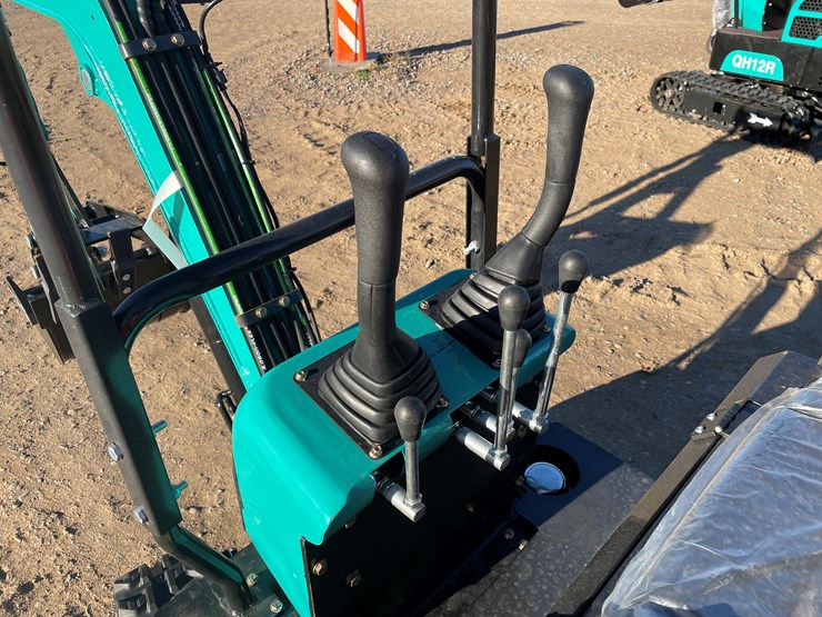 #9261-•-unused-2025-cfg-mini-excavator-image-7