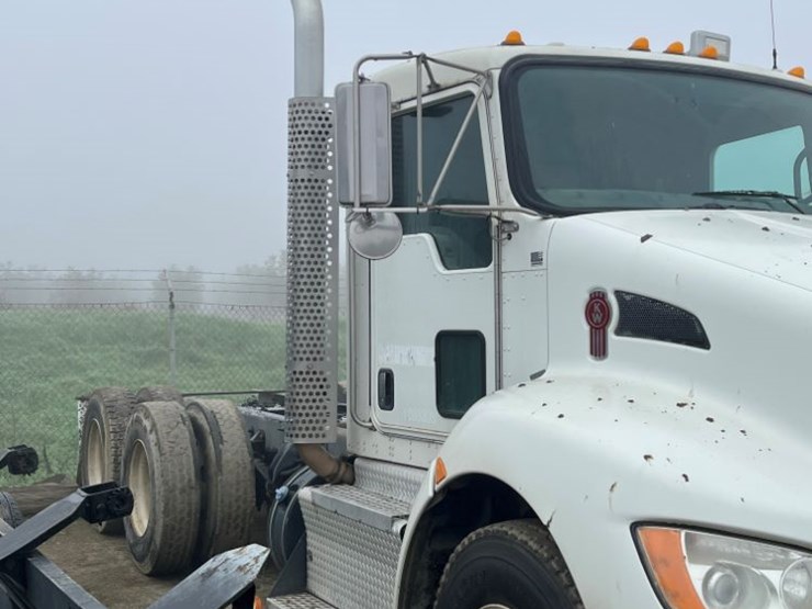 kenworth-t370-image-5