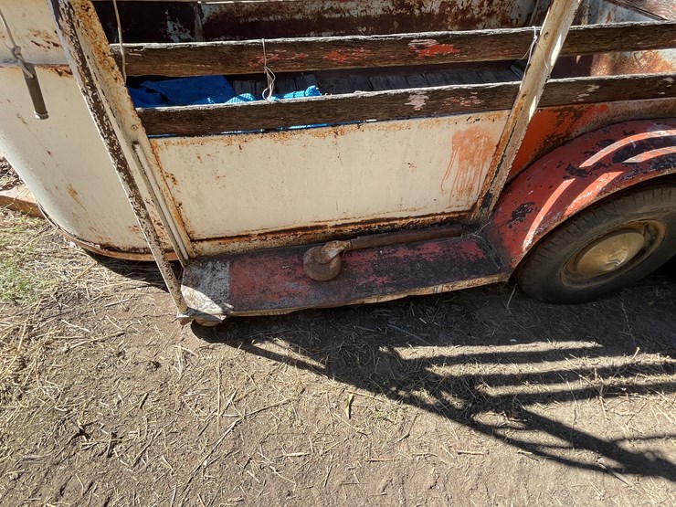 #3671-•-horse/cattle-tandem-axle-trailer-(no-title)-image-14