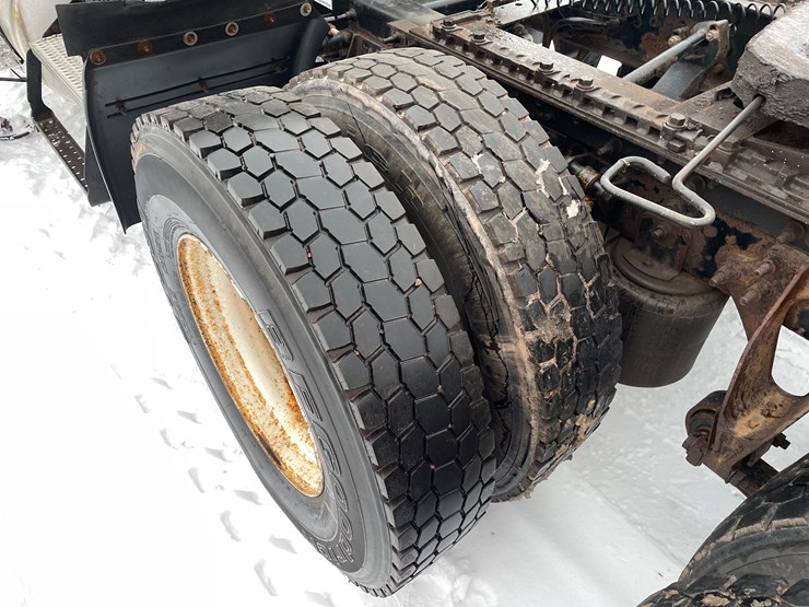 international-prostar-image-4