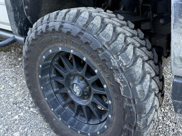 2018-chevrolet-1500-image-17