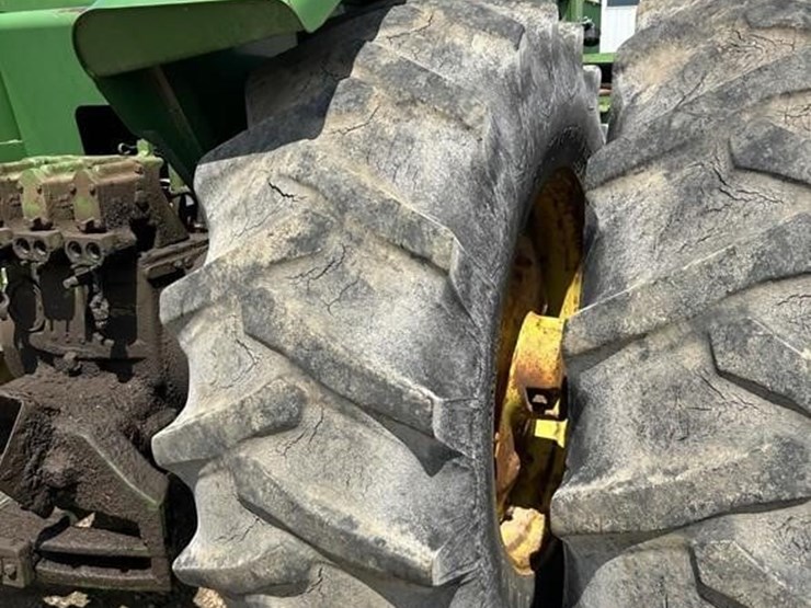 1977-john-deere-8630-image-26