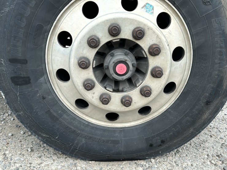 2006-peterbilt-379-image-21