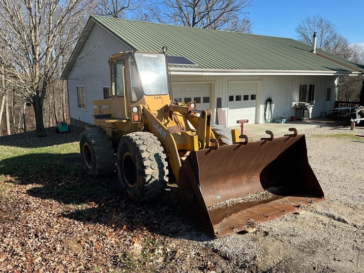 1989-deere-444e-image-6